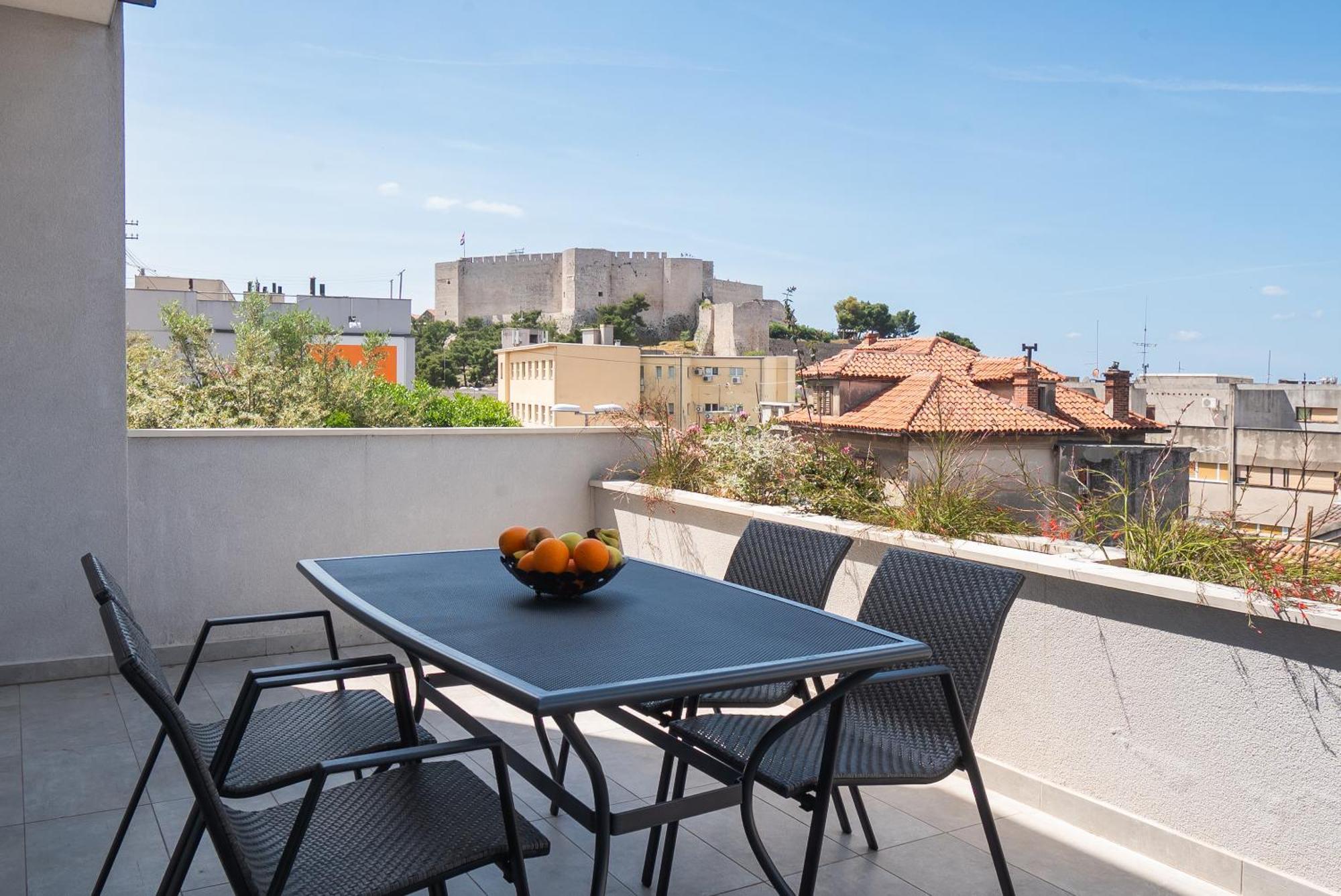 Apartman Miriam Sibenik Bagian luar foto