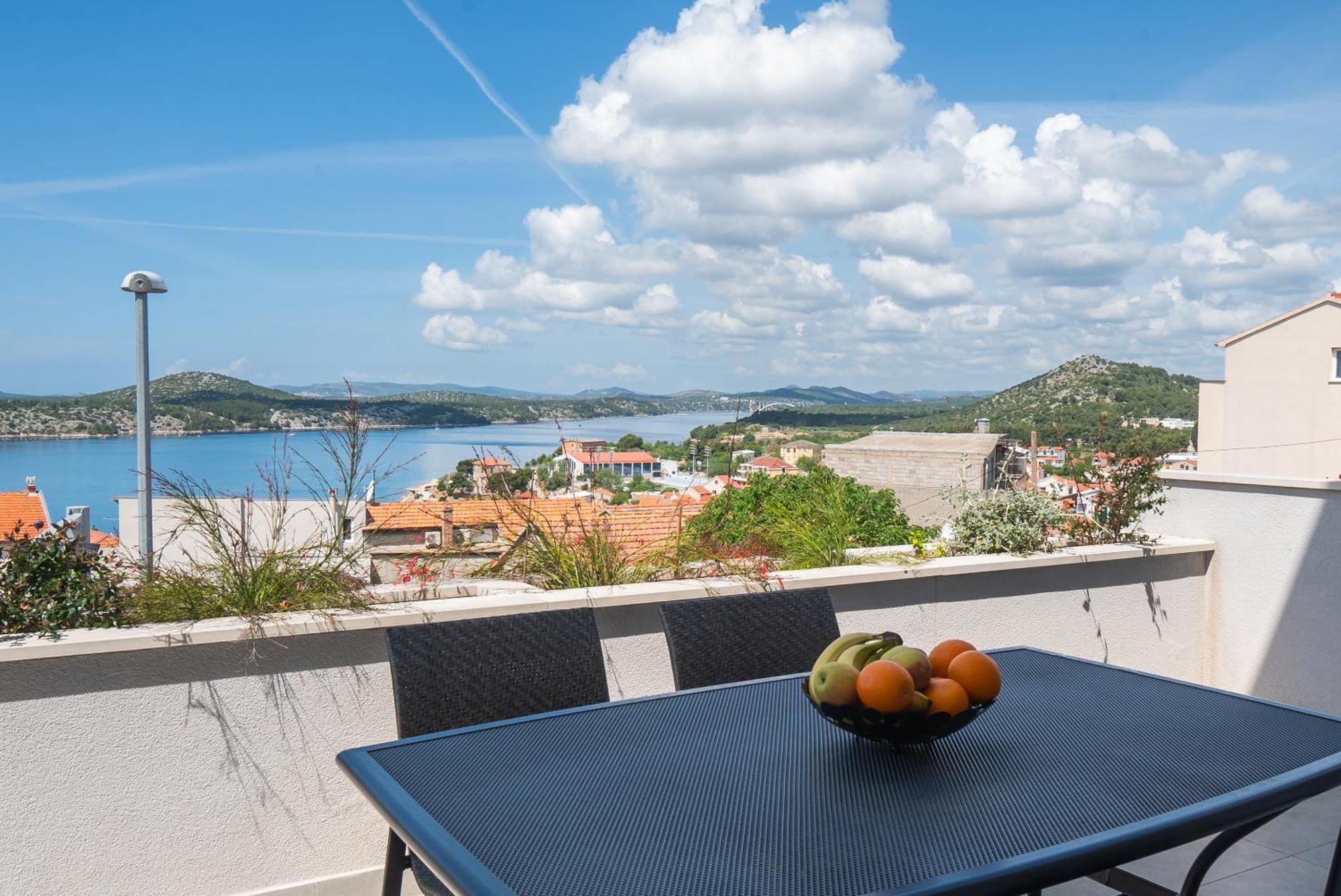 Apartman Miriam Sibenik Bagian luar foto